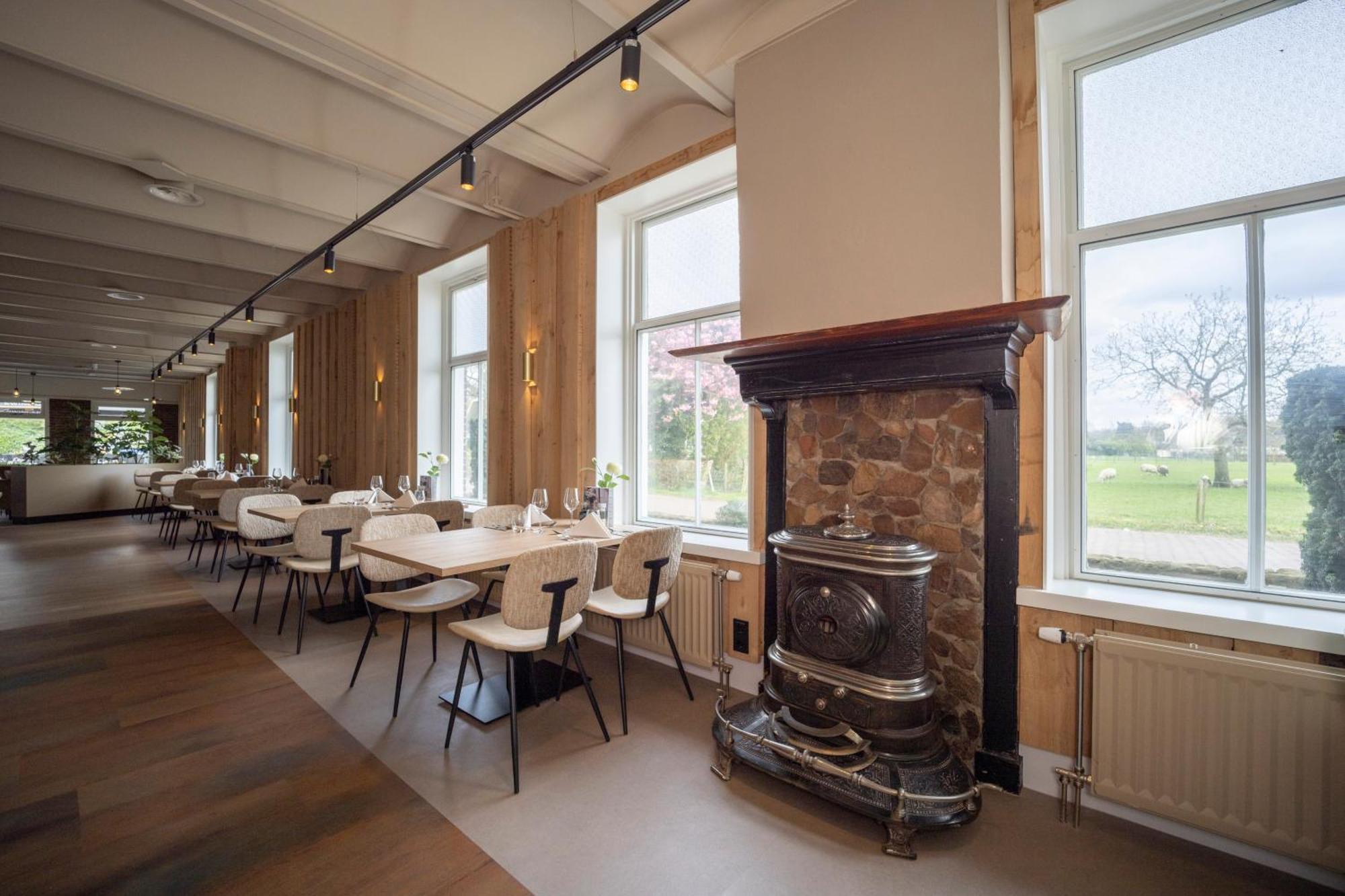 Fletcher Hotel-Restaurant De Borken Dwingeloo Exteriör bild