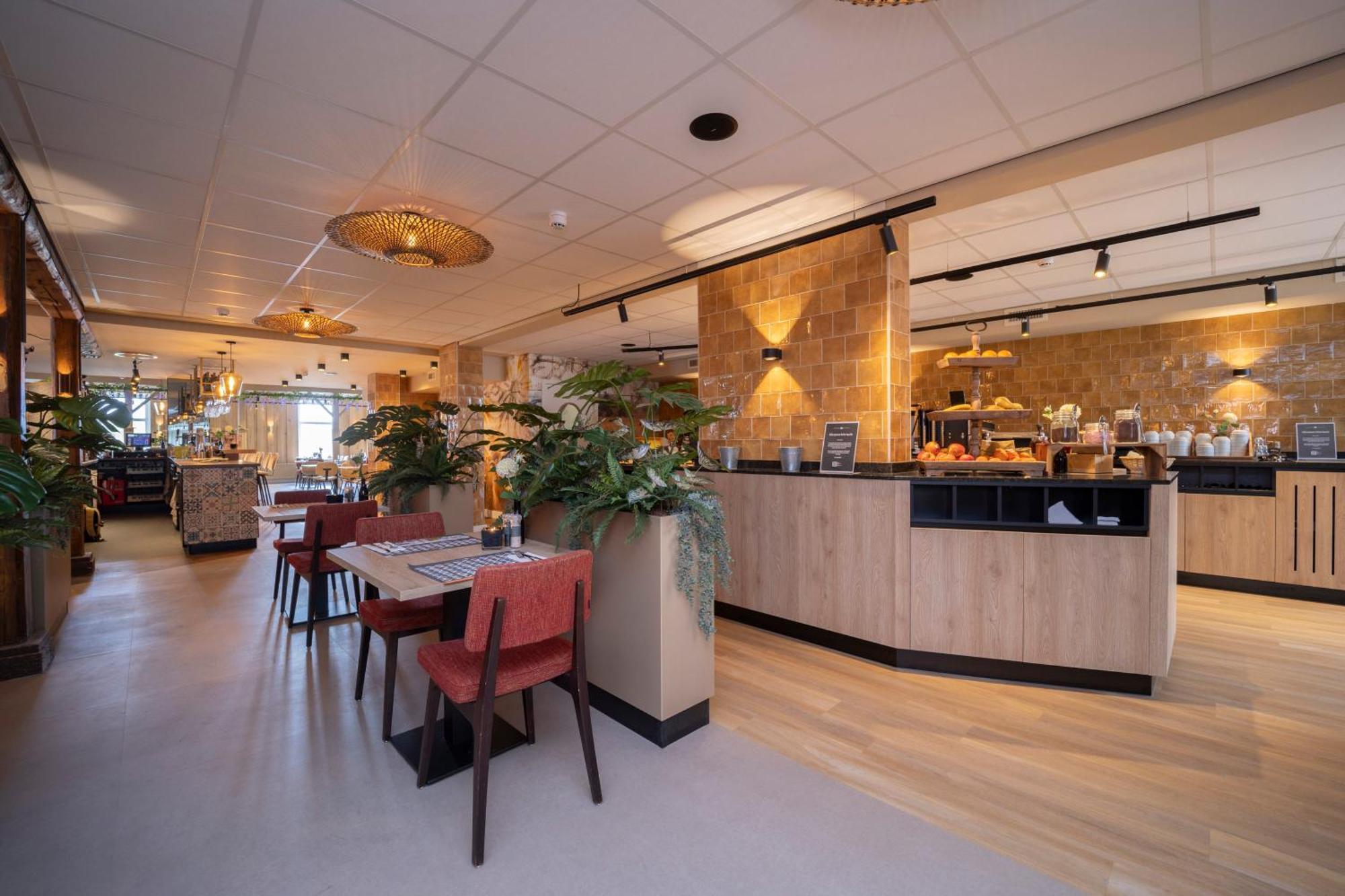 Fletcher Hotel-Restaurant De Borken Dwingeloo Exteriör bild